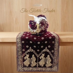 Maroon velvet groom pagdi with kalgi and matching gold printed varmala dupatta